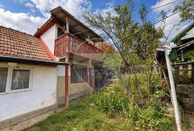 Casa cu teren de 600 mp, situata la drumul principal – Moristi - 1