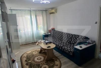 Apartament cu 3 camere semidecomandat, mobilat în Podu Roș