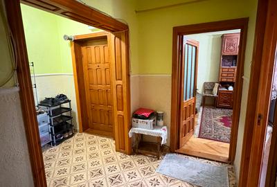 Apartament de vanzare | 3 camere, 70 mp | Centrală proprie - 9