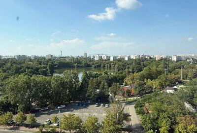 Apartament cu 3 camere semidecomandat în Titan