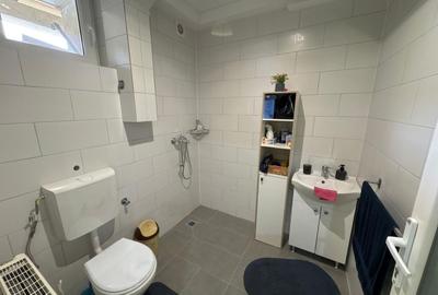 Casă de vanzare 6 camere 220 m² utili cu 376 M² teren la șosea - 13