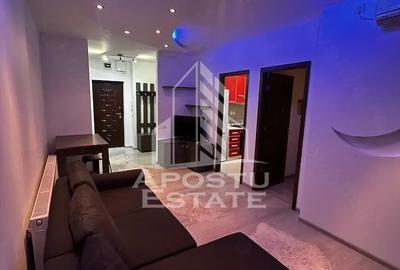 Apartament cu 2 camere semidecomandat, mobilat în UTA