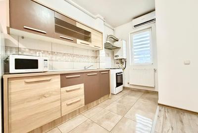 Comision 0%! 2 camere str Tineretului + loc de parcare - 4