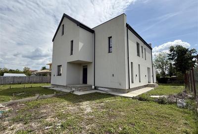 Casă individuală cu 7 camere în Corbeanca