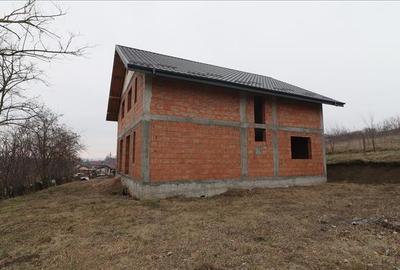 Casa cu 8 camere, 900 mp teren, la rosu in Rediu - 18