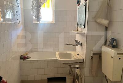 Apartament 3 camere, 56 mp, zona Micro 3 - 5