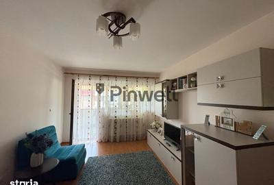 Apartament cu 3 camere decomandat, mobilat în Sud