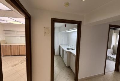 Spatiu de birouri de inchiriat | pretabil cabinet medical *P-ta Unirii* - 11