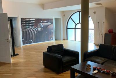 DE INCHISIAT CASA INDIVIDUALA ELEGANTA ZONA EROU IANCU NICOLAE PIPERA - 25