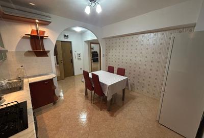 Apartament 2 camere, decomandat - zona Centru - 1