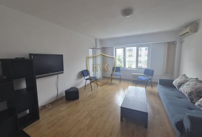 Apartament cu 3 camere, mobilat în Calea Călărașilor