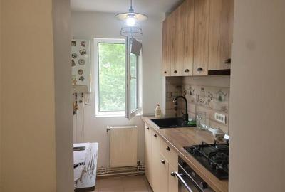 Apartament 3 camere semidecomandat, zona Orizont - 10