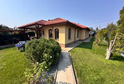 Casă individuală cu 5 camere în Exterior Nord
