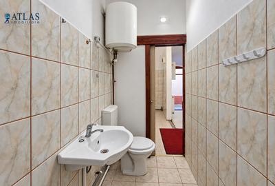 Piata Sfatului, 41 mp., ideal regim hotelier, de renovat la interior, acces usor - 13
