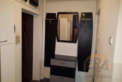 Apartament cu 2 camere semidecomandat, mobilat în Rogerius
