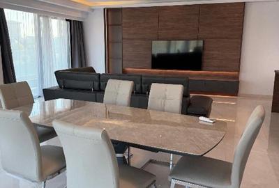 Apartament cu 3 camere semidecomandat în Cotroceni