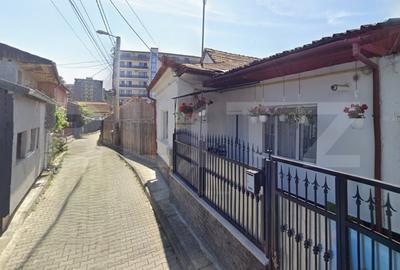 Casă individuală cu 2 camere în Central