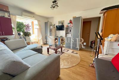 Apartament cu 2 camere semidecomandat, mobilat în Buziașului