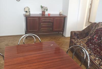 3 camere, mobilat și utilat - 11