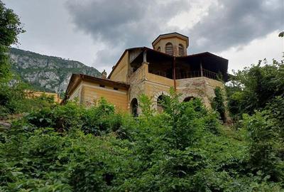 Baile Herculane, De Vanzare Vila Miramonte, 3204 Mp. Teren Intravilan, In Centru - 2