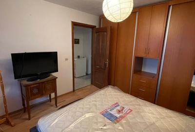 Apartament 3 camere mobilat si utilat la parter din 4 etaje. - 13