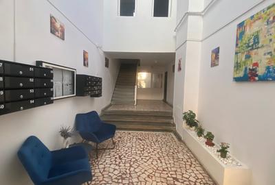 Bd. Unirii, C.E.C., Piata Alba Iulia, ap 3 camere. - 16