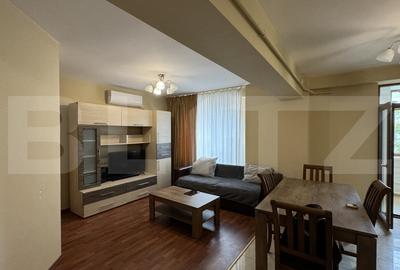 Apartament cu 2 camere decomandat, mobilat în Central