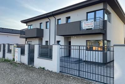 Duplex cu 5 camere în Moșnița Nouă