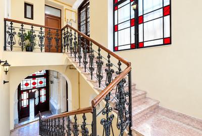Apartament cu 2 camere decomandat, mobilat în Central
