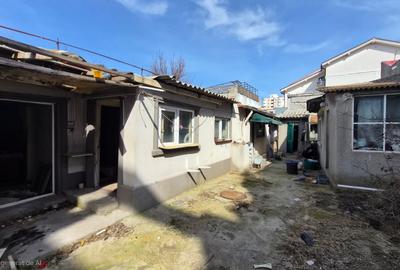 Faleza Nord - Teren Suprafata totala 458 mp + casa demolabila (210 mp) - 2