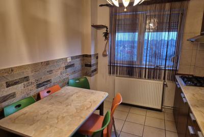 Apartament 4 ncamere de inchiriat, Micalaca - 5