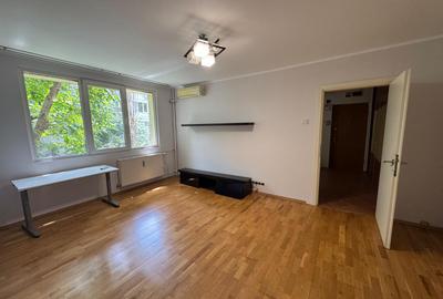 Inchiriere apartament 3 camere Drumul Taberei metrou Raul Doamnei - 1