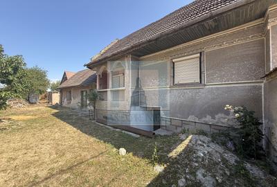 Casa 3 camere, beci ,teren 610 mp + grădină 620 mp-Loc. Cuciulata - 1