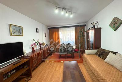 Apartament cu 2 camere, balcon, etaj 2 - Zona Strand - 5