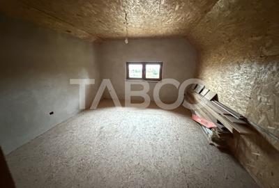 Casa cu potential de investitie 7 camere foisor 4 bazine de pesti - 13