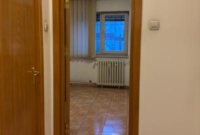 Locatie exceptionala in inima capitalei,stradal pe Bd. DECEBAL imobil monolit - 9