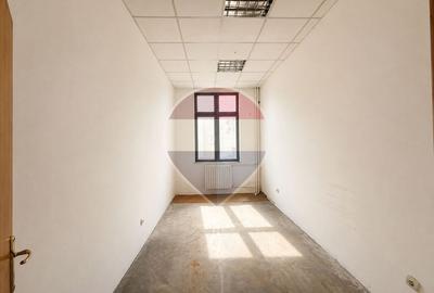 Spațiu de birouri zona centrala - langa primarie - 12