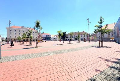 Apartament 3 camere în clădire istorica — Piata Libertatii-comision 0 - 13
