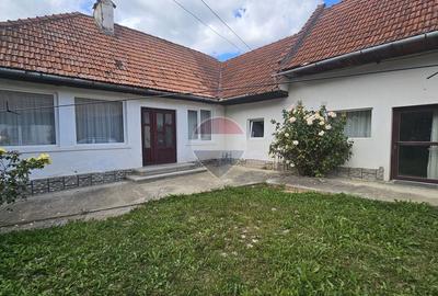 Casă individuală cu 4 camere în Sohodol