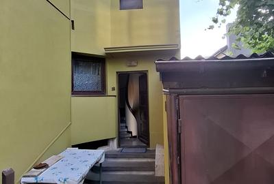 Mansarda in vila P+1E+M, proaspat zugravit, mobilier nou, caldura si apa incluse - 14