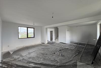 Casă individuală cu 4 camere în Domnești