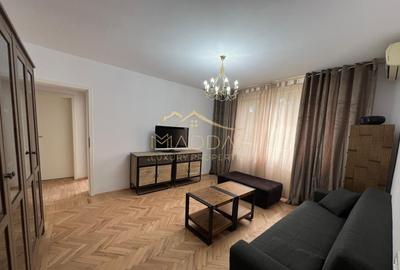 Apartament cu 3 camere semidecomandat, mobilat în Gara de Nord