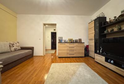 De vanzare - Studio 40mp + boxa + loc de parcare - centrala proprie - Giulesti - 2