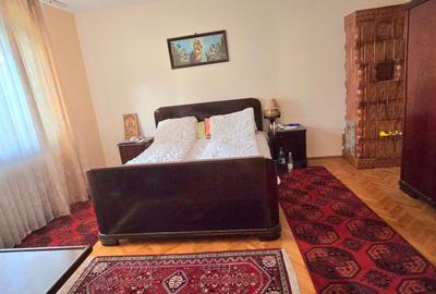 Pucioasa Dambovita,  zona centrala, vanzare casa si teren - 12