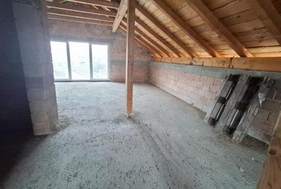 Casa individuala 5 camere 2 bai pivnita 380mp teren in Cisnadie - 8