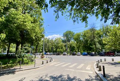 Apartament cu 4 camere semidecomandat, mobilat în Tineretului