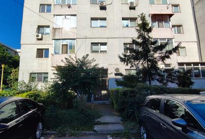 Apartament 2 camere de vanzare in zona Far, comision 0% - 12
