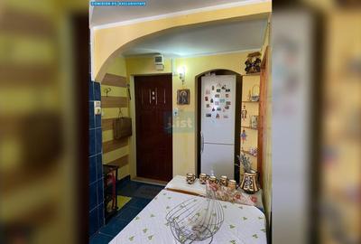 Apartament cu 2 camere semidecomandat în Țiglina 1