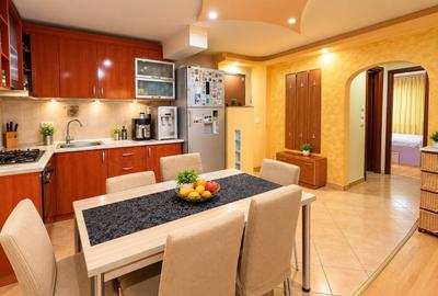 Apartament cu 3 camere semidecomandat, mobilat în Vitan