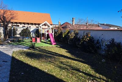 Casă individuală cu 5 camere în Km 5